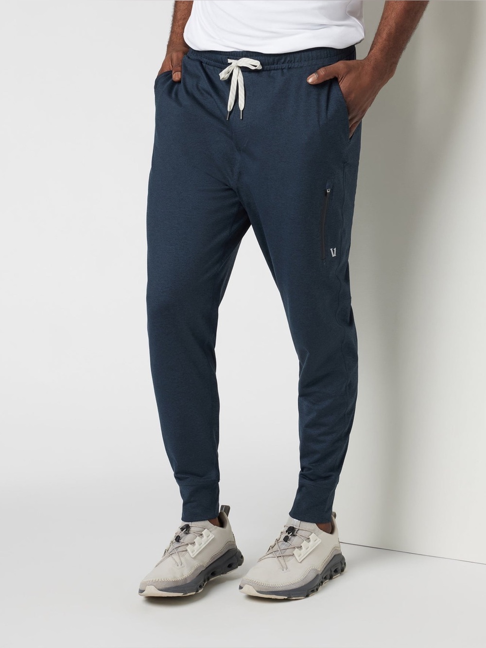 Vuori Sunday Performance Jogger Pants Mens Small Ink Heather EUC